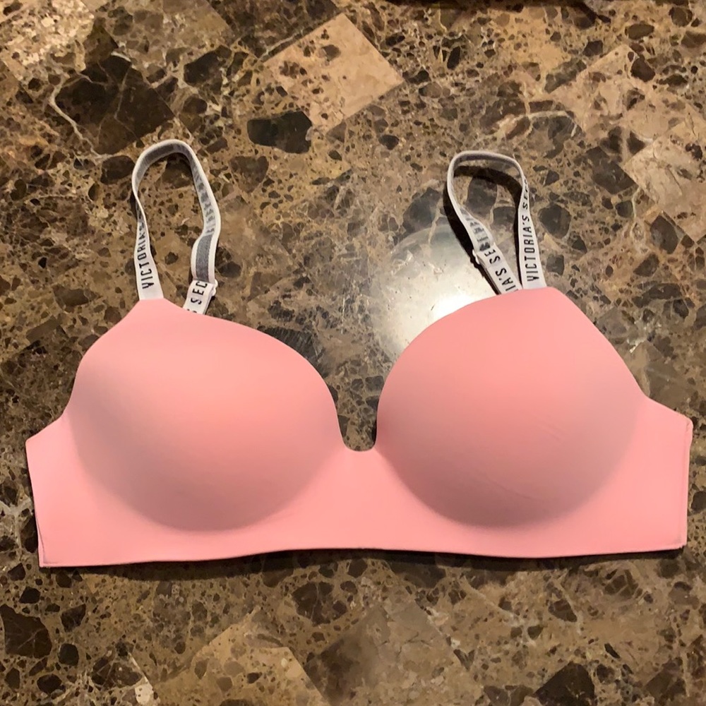 Victoria’s Secret wireless t-shirt bra